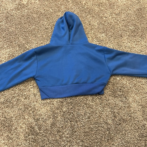 Girls XL cropped hoodie - Picture 4 of 6